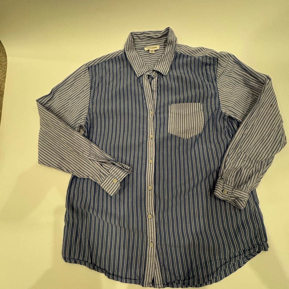 beachlunchlounge women’s  Medium Navy and White Striped Shirt